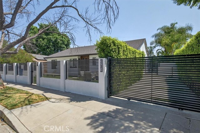 Photo - 6916 Lasaine Ave Townhome