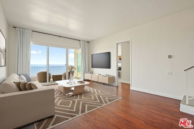 Building Photo - 18103 Coastline Dr Unit 8 Rental