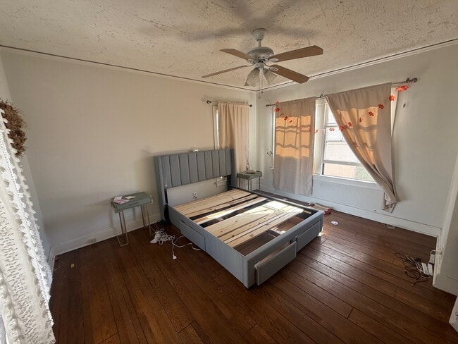 Photo - 731 Cochran Ave