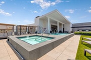 Rooftop Pool & Lounge - WM by CLG Apartments