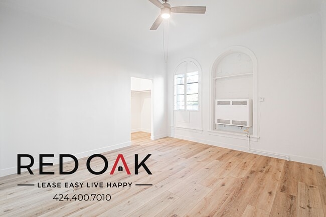 Building Photo - 247 S Alexandria Ave Unit 102