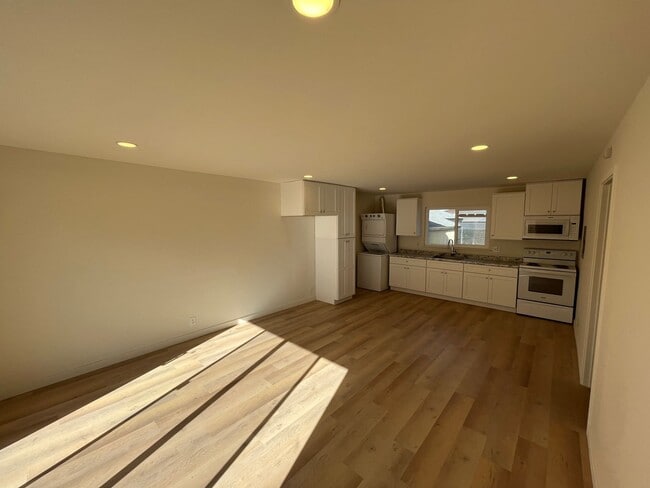 Photo - 3510 Dickson Dr