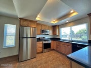Photo - 724 Zinnia Ct