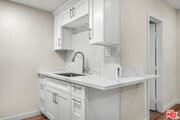 Photo - 945 Hilldale Ave Townhome