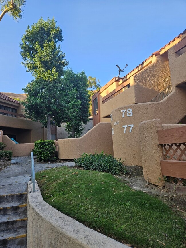 Photo - 1400 W Edgehill Rd Unit 1