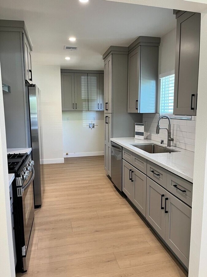 Photo - 2620 W Olive Ave