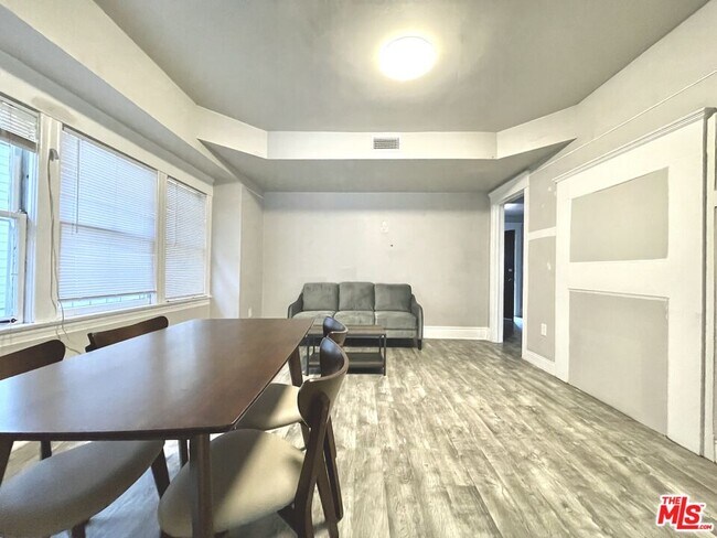 Photo - 1196 W 36th St Unit 1196