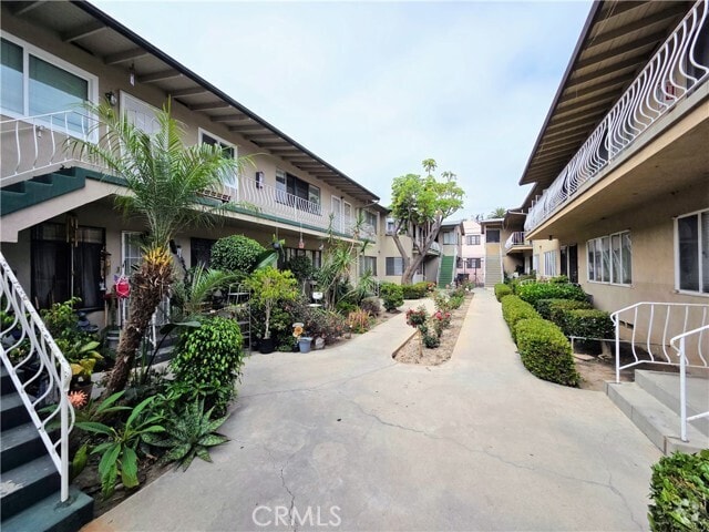 Building Photo - 617 Cedar Ave Unit 15 Rental