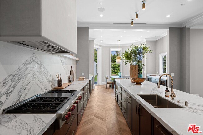 Photo - 616 N Alpine Dr