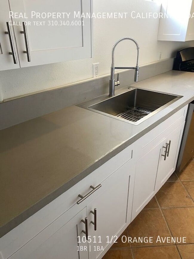 Photo - 10511 1/2 Orange Avenue-