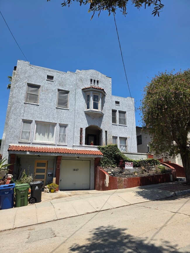 Front of building - 1647 Angelus Ave Apartments Unit 1647 Angelus Ave
