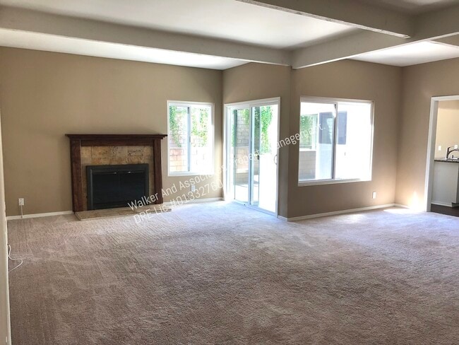 Photo - 202 Larkspur Dr