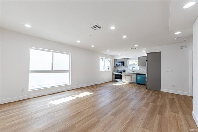 Photo - 2055 S Garth Ave Townhome