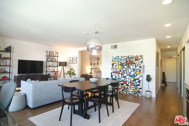 Photo - 901 Flower St Unit 505