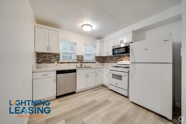 Building Photo - 1363 Hauser Blvd Unit 1 Rental