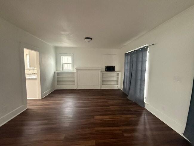 Photo - 280 E Orange