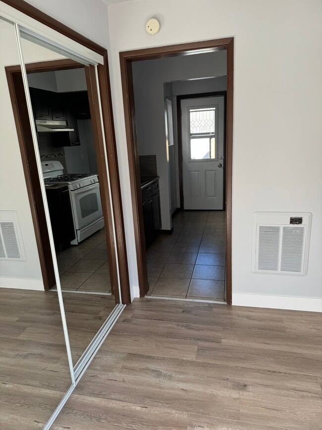 Photo - 732 E Olive Ave Unit Large single for rent