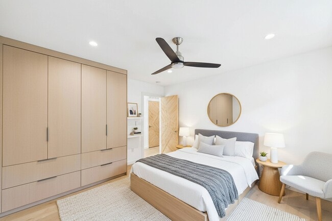 Photo - 2282 Whitney Ave