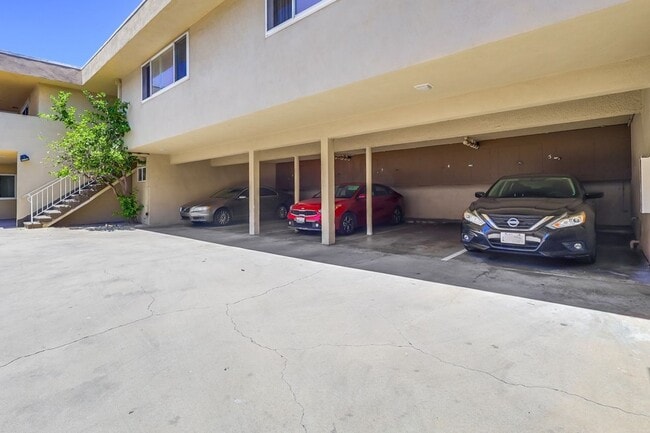 Photo - 536 S Flower St Unit 06