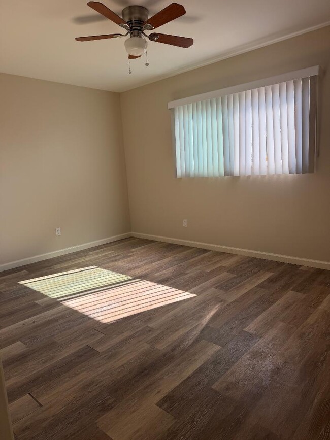 Photo - 1262 Granger St
