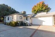 Photo - 114 N Berkeley Ave Townhome