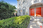 Photo - 1359 Cloverdale Ave