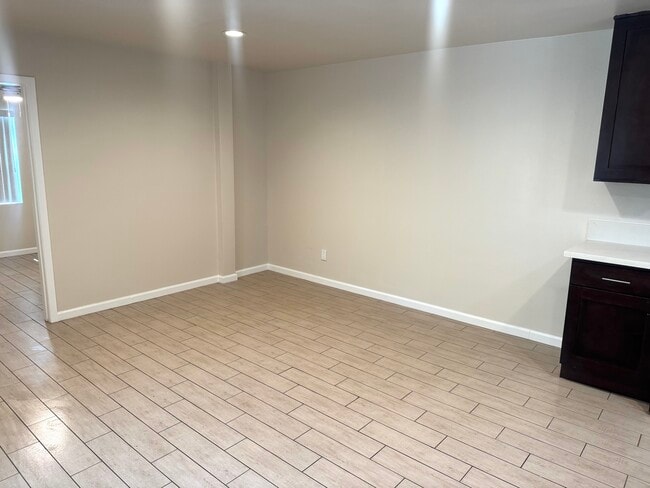 Living room - 5248 Craner Ave Unit C