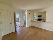 Photo - 6856 Newberry St