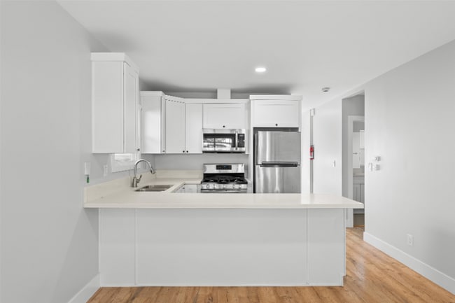 Photo - 2838 S Kerckhoff Ave Unit 2838