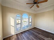 Photo - 932 W 74th St