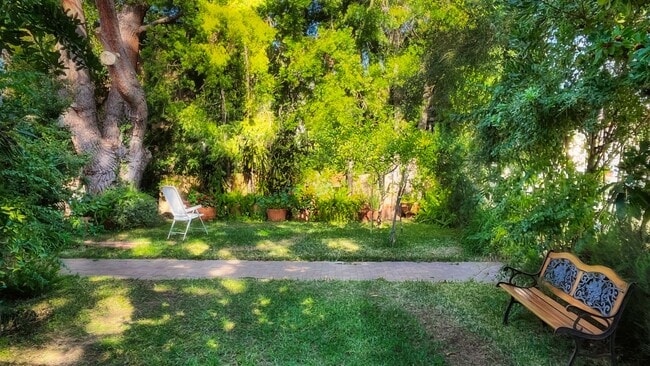 Photo - 1837 N Berendo St Unit B