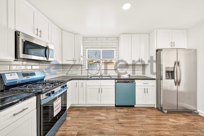 Photo - 1421 Astoria Pl