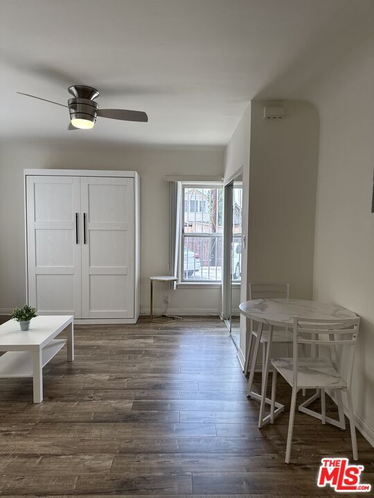 Photo - 265 S Manhattan Pl Unit 8