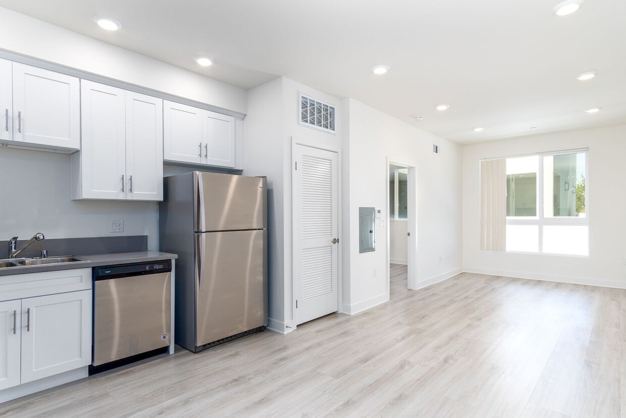 Floor Plan - 1Bd + 1Bth - Floor Plan A1