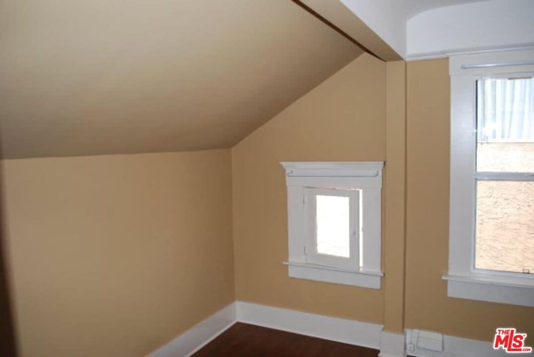 Photo - 1460 W 28th St Unit 1460