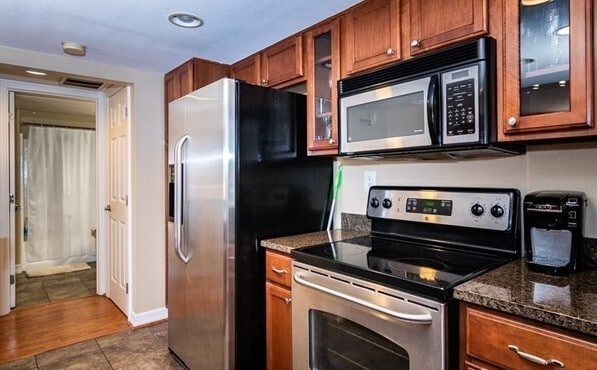 Photo - RB 1 Br 1 Bath Granite Kitchen Luxury Condo $2400 Avail July 1st