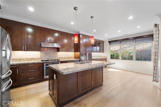 Photo - 206 Bancroft