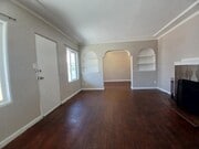 Photo - 743 Harris Ave
