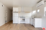 Photo - 3611 Bellevue Ave Condo