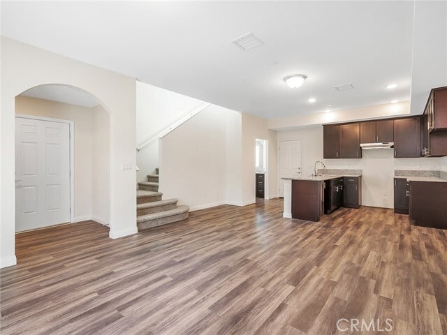 Photo - 1185 W Grand Ave