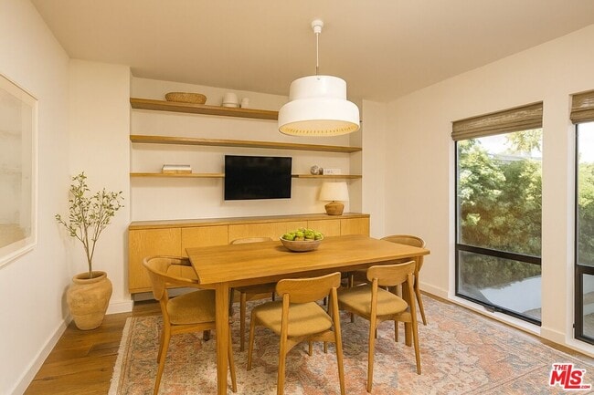 Photo - 2287 Glendale Blvd