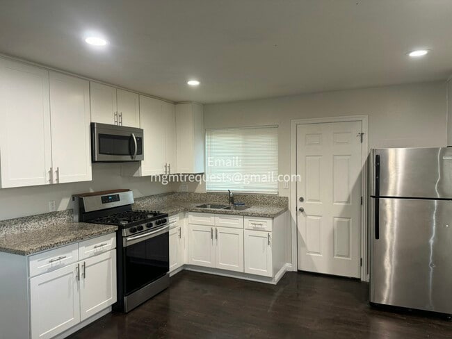 Building Photo - 649 Illinois Ave Unit 655 Illinois Ave