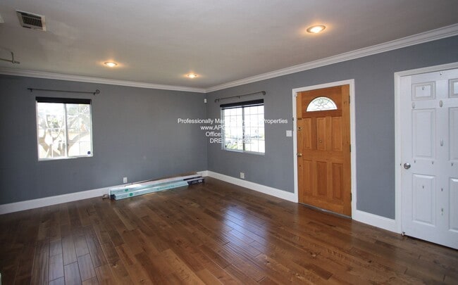 Photo - 222 Alpine St