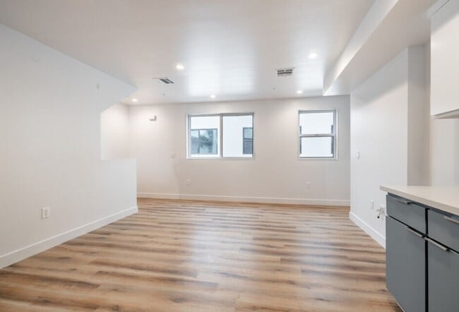 Photo - 6238 Beck Ave