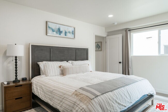 Photo - 329 Rosemont St Unit 31