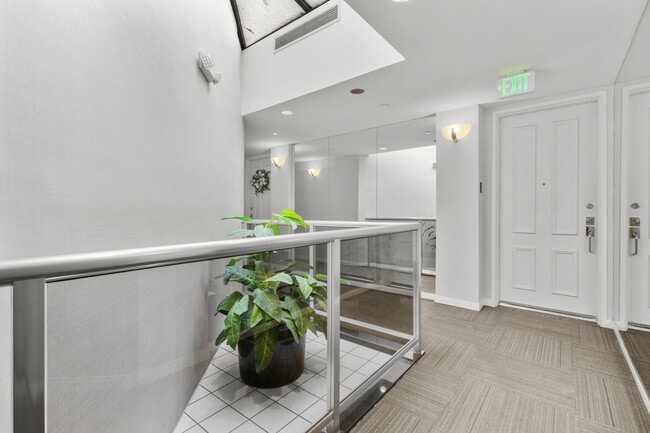 Photo - 12000 Goshen Ave