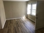 Photo - 116 E Buckthorn St Unit B