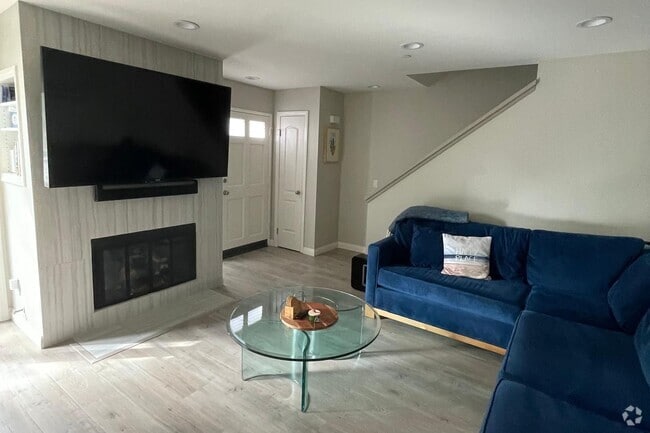 Building Photo - 404 Harbor Woods Pl Rental