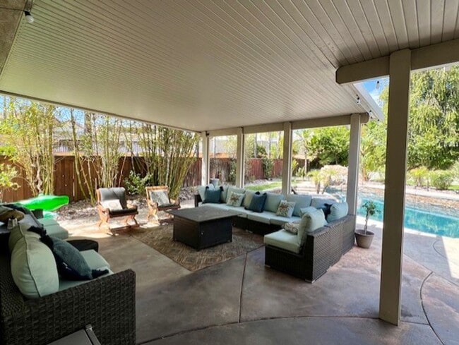 Photo - Beautiful, Expansive Paseo Del Sol Pool Home for Rent