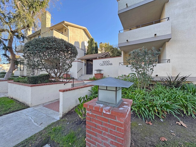 Photo - 1000 E California Blvd Unit 301